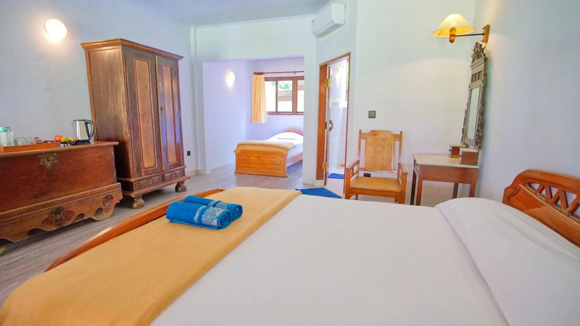 Uns Hotel - Bali Legian