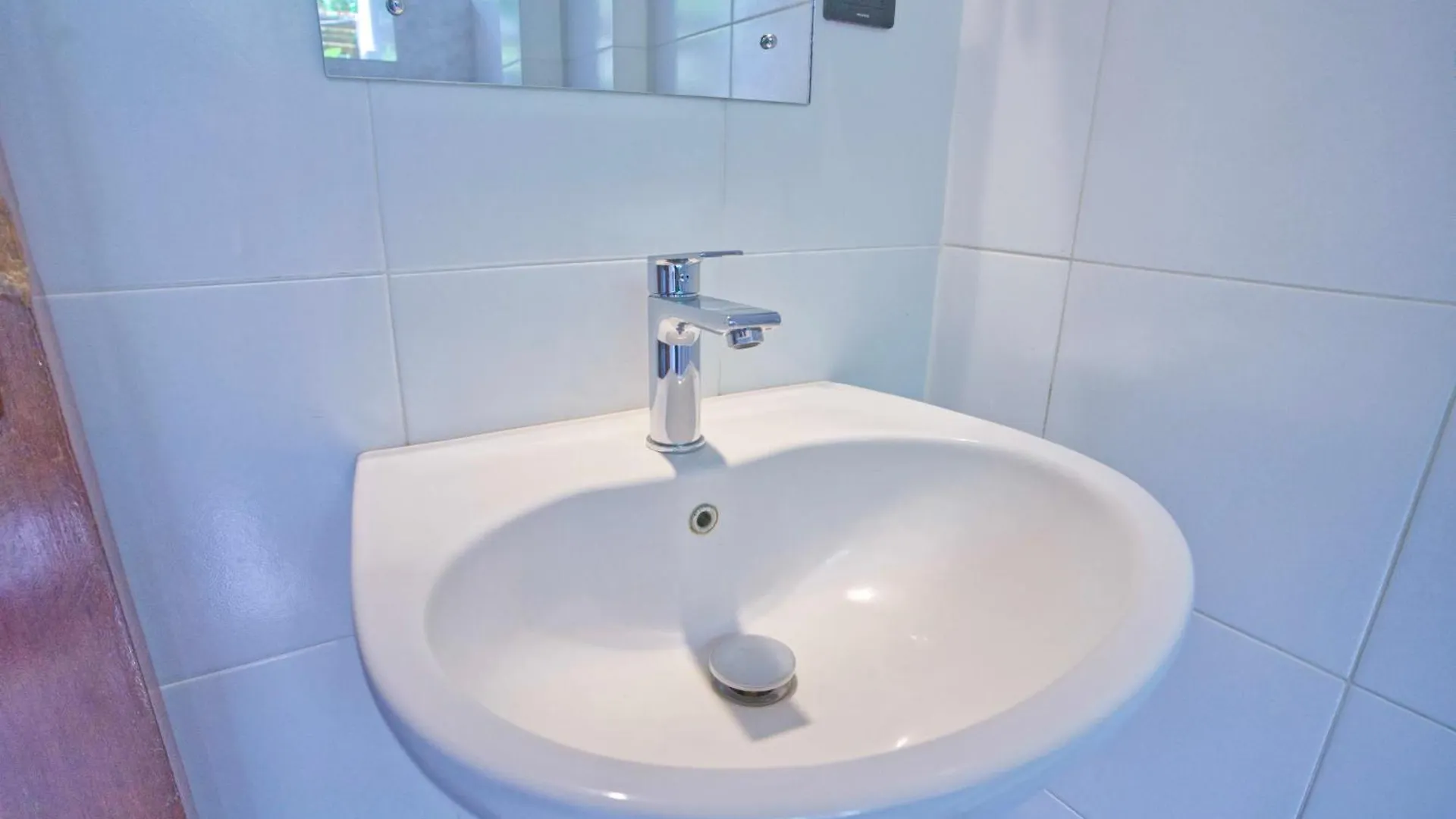 Uns Hotel - Bali Legian 3*,  Indonésia